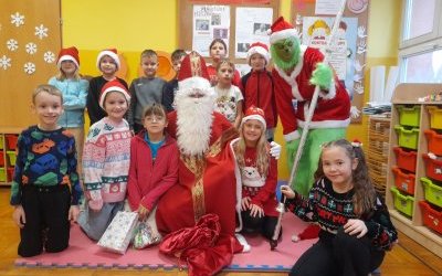 Mikołaj i Grinch gośćmi w naszej szkole!