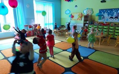 Bal Przebierańców w grupie Krasnoludki (3)
