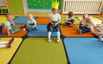 Urodzinki majowej solenizantki w grupie Krasnoludki (6)