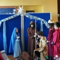 Świąteczny czas w naszej szkole! Audycja i jasełka. (14)