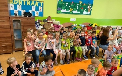 Przedstawienie pt. Witaj Wiosno (7)