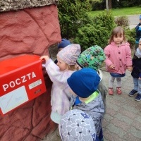 Z wizytą na poczcie - Krasnoludki (3)