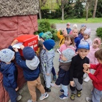 Z wizytą na poczcie - Krasnoludki (4)