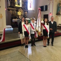 Poczet Sztandarowy. Tablica pamiątkowa (3)