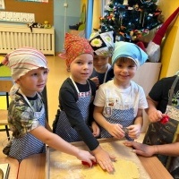 Świąteczne wypieki w grupie Żabki (6)
