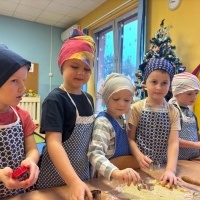 Świąteczne wypieki w grupie Żabki (9)