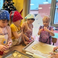 Świąteczne wypieki w grupie Żabki (14)