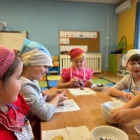 Świąteczne wypieki w grupie Żabki (3)