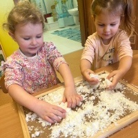 Z Kicią-Kocią Maluchy zmieniają się w zuchy (6)