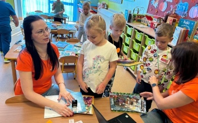 Przedszkolak z książką w plecaku - październik (6)
