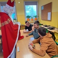 Mikołaj i Grinch w naszej szkole! (6)