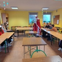 Mikołaj i Grinch w naszej szkole! (12)