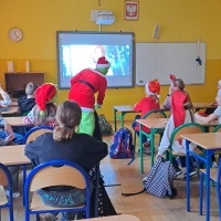 Mikołaj i Grinch w naszej szkole! (9)