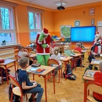 Mikołaj i Grinch w naszej szkole! (3)