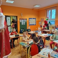 Mikołaj i Grinch w naszej szkole! (2)