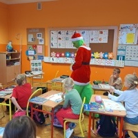 Mikołaj i Grinch w naszej szkole! (6)