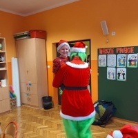 Mikołaj i Grinch w naszej szkole! (8)
