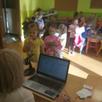 Przedszkolak z książką w plecaku - grudzień